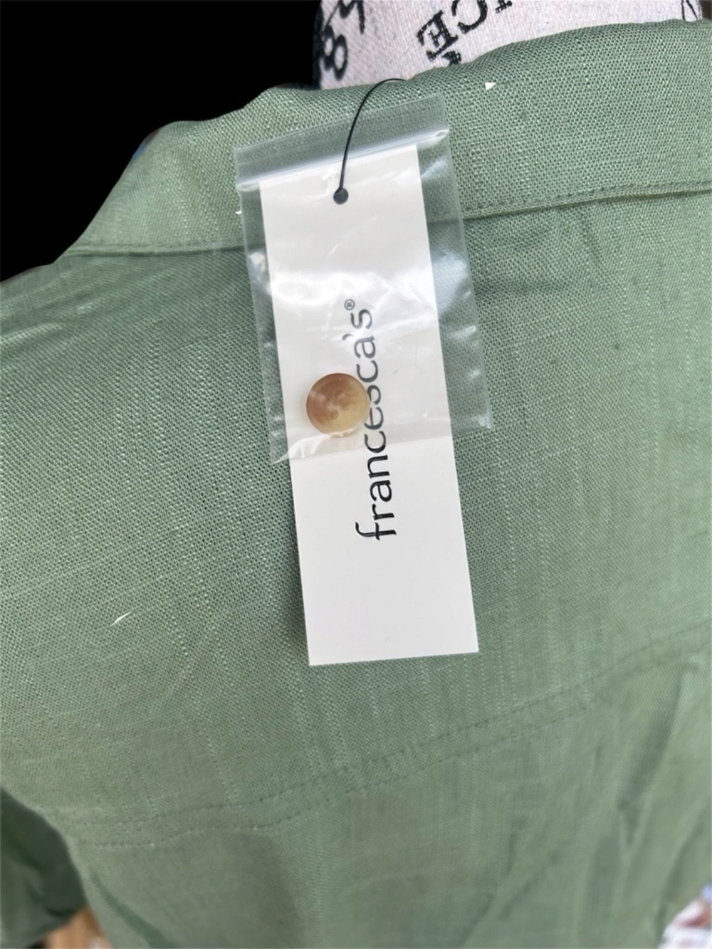francesca’s Sage Green Button‑Up Top • Rayon Linen • Size Small - Picture 3 of 6
